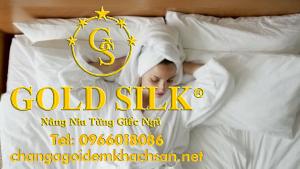 áo choàng tắm khách sạn